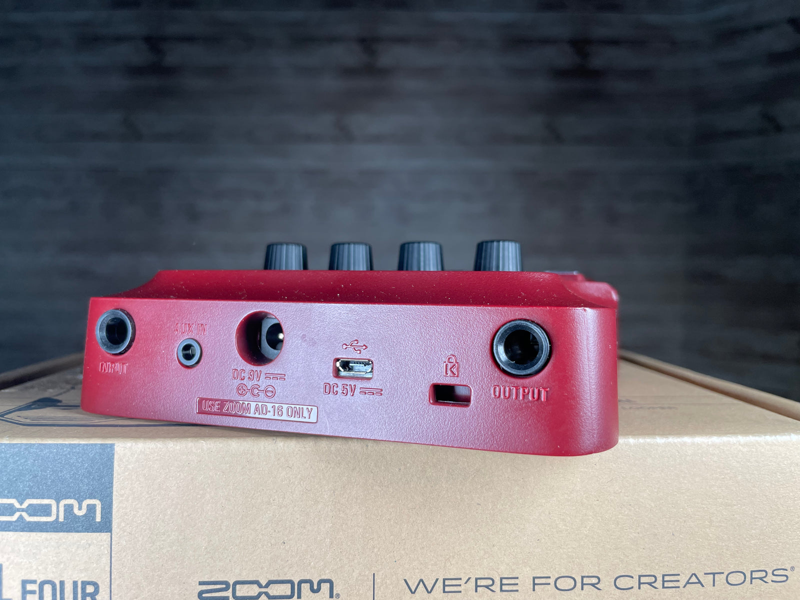 ベース 3 ZOOM B1 FOUR Zoom B1 Four Bass Multi-Effects with Box Hamilton, ON | Cask Music