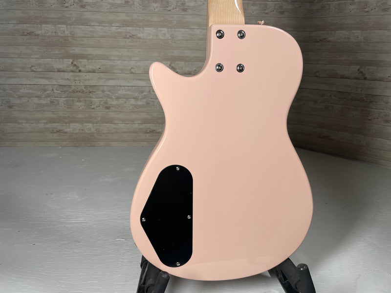 Gretsch G2220 Short Scale Bass Pink