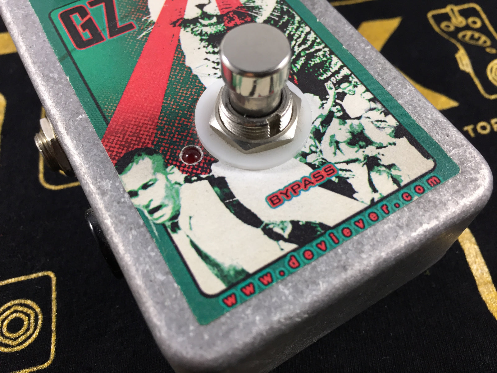 ギター devi ever BROWN LP ギター devi ever BROWN LP Devi Ever : FX Bit: Legend Of Fuzz Pedal