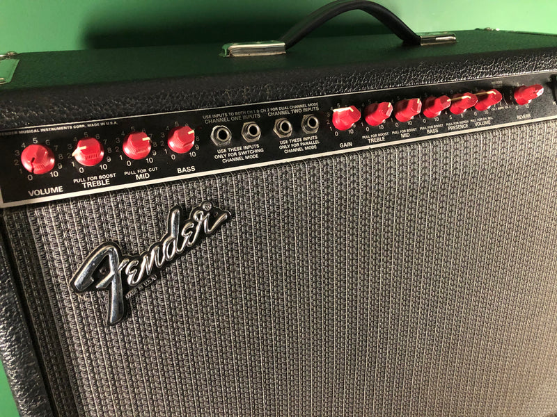 Fender 'The Twin' Red Knob Used