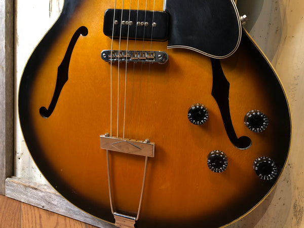 Gibson ES-135 Tobacco Burst