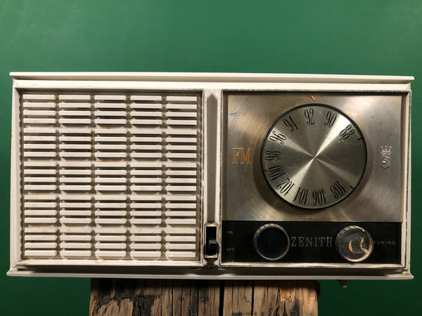 Zenith M722 Tube Radio