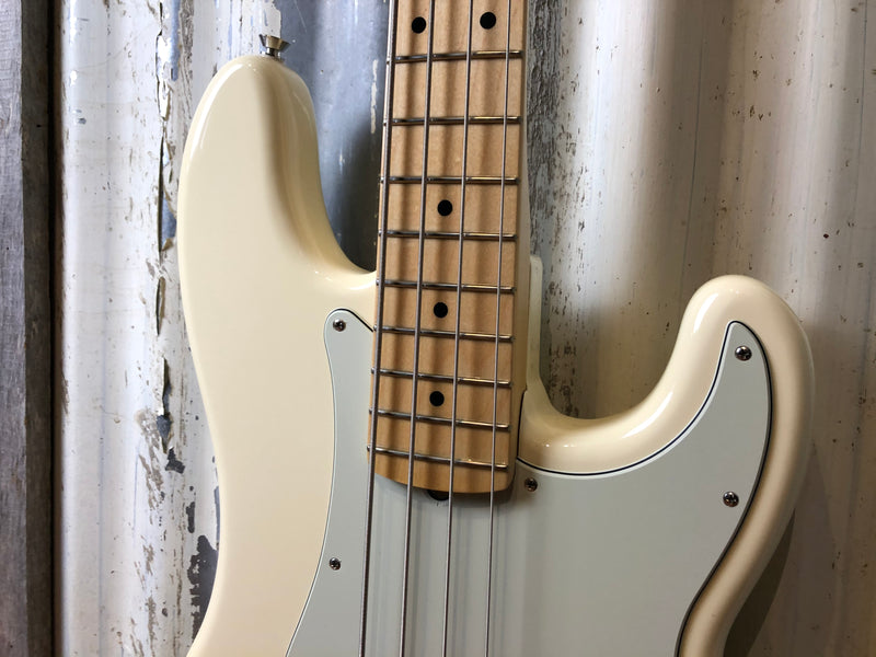 2017 Fender USA Precision Bass Olympic White