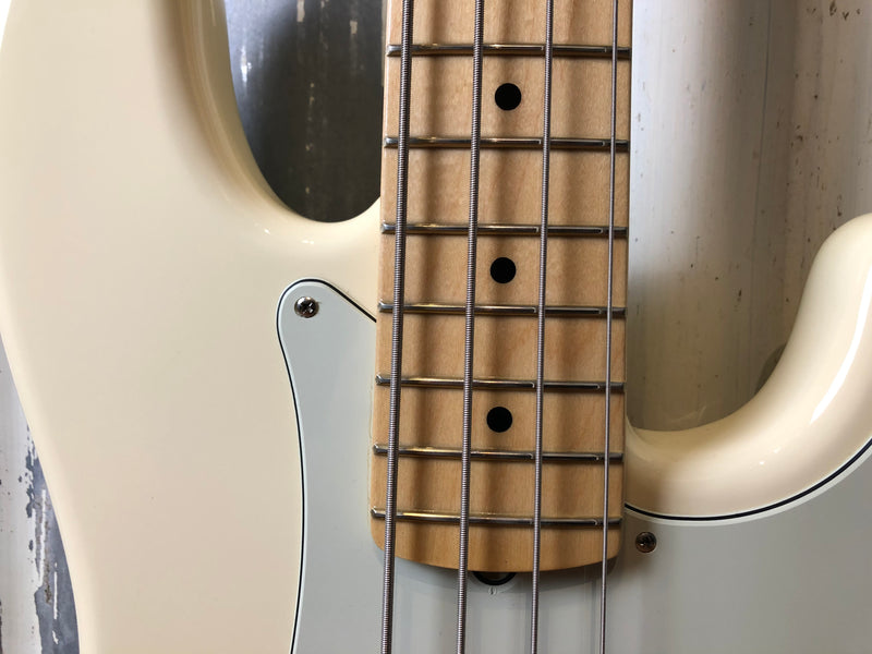 2017 Fender USA Precision Bass Olympic White