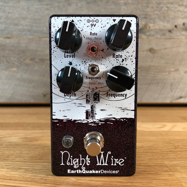 EarthQuaker Devices Night Wire ギターエフェクター Earthquaker Night Wire Harmonic Tremolo Toronto, ON | Cask Music