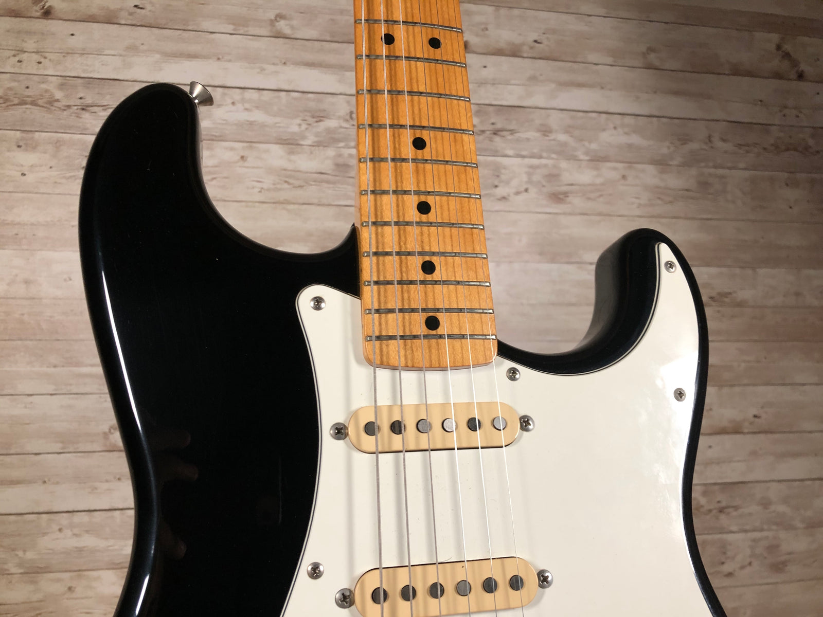 【しょたろ】Fender Japan Stratocaster Excellent 97-00 Fender Japan Stratocaster Ex ST-Champ