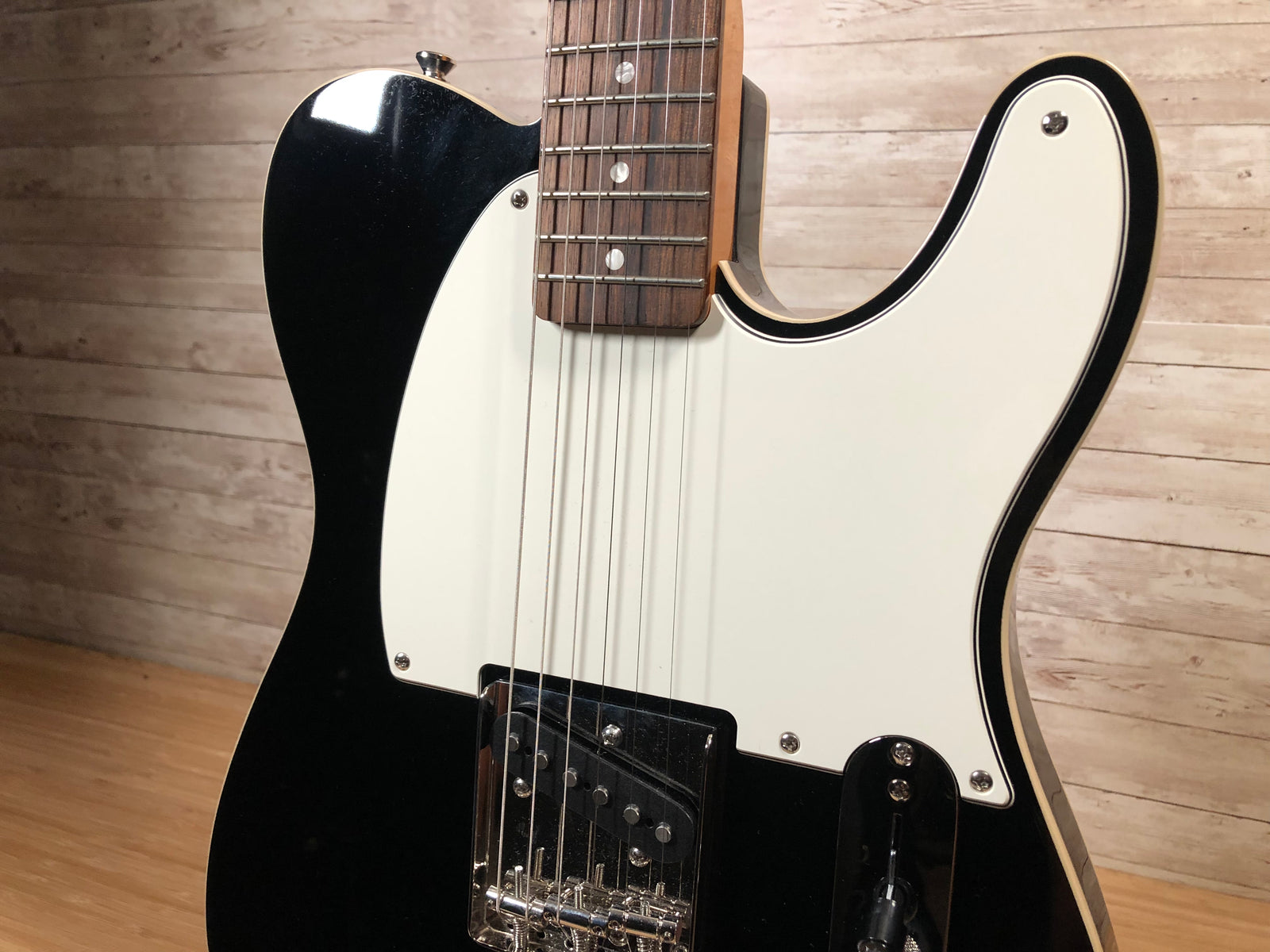 Squier Classic vibe 60s レフティ SQUIER Classic Vibe 60s Jazzmaster Left Handed Olympic White