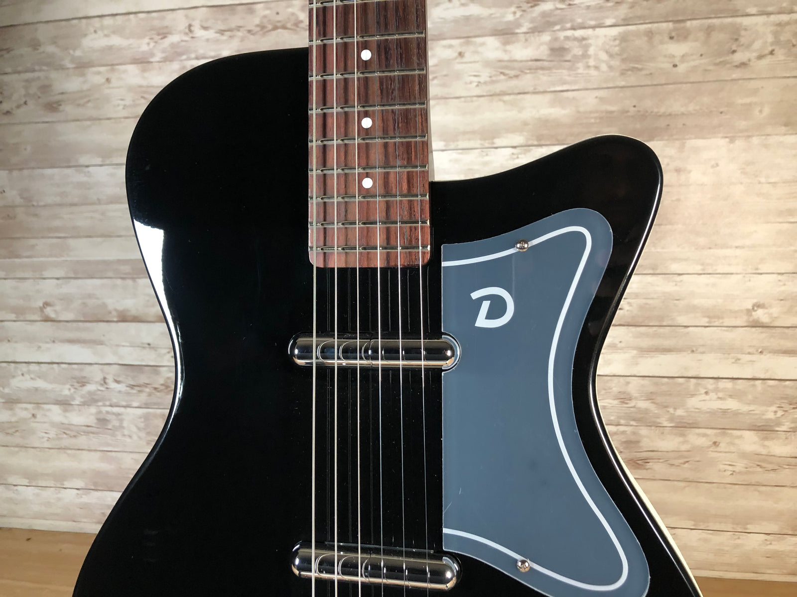 Danelectro Dano 57 'Jade' - Gloss Black Toronto, ON | Cask Music