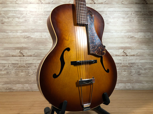 Godin 5th Avenue Archtop