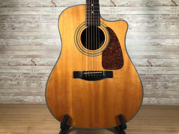 Fender CD220SCE Acoustic/Electric