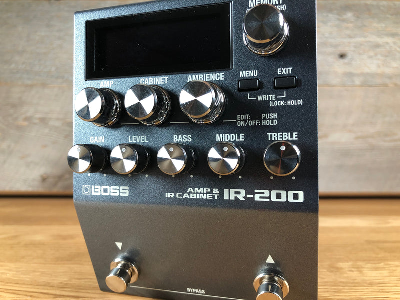 boss ir-200 amp & ir cabinet pedal Boss IR-200 Amp & IR Cabinet Toronto, ON