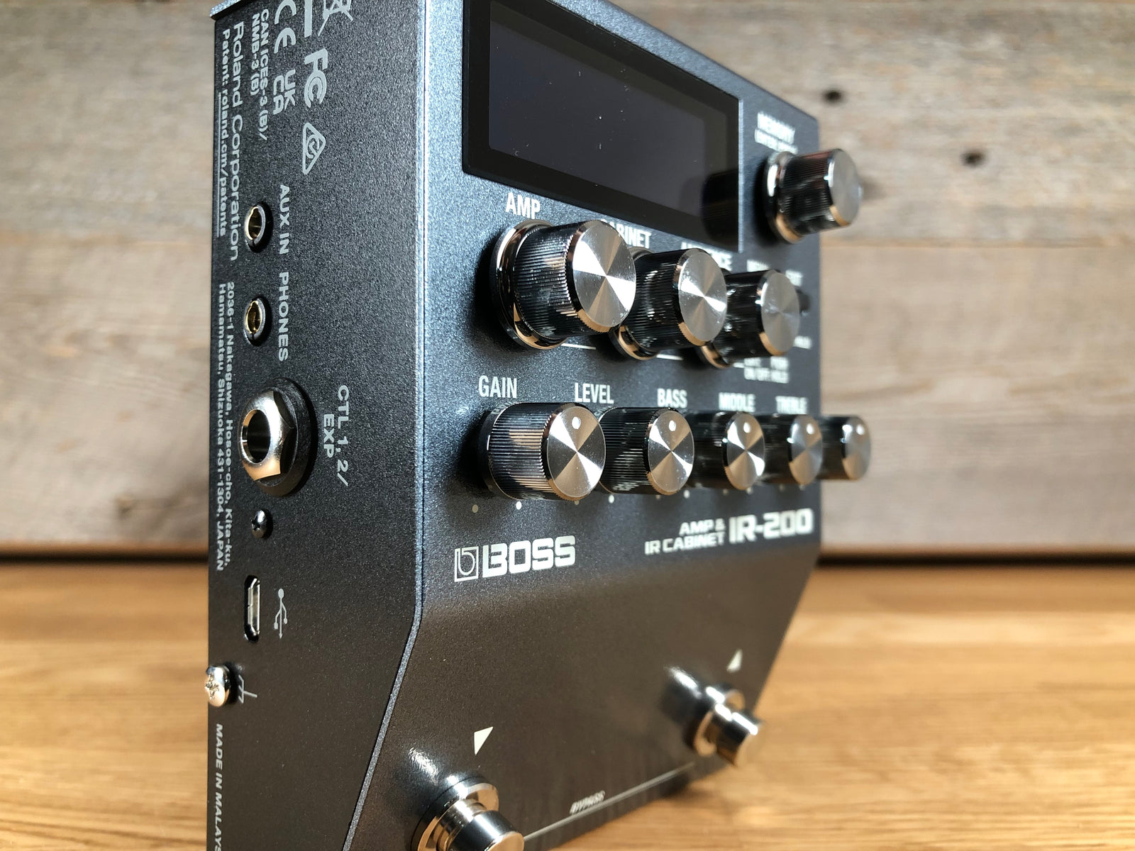 ★★★BOSS   IR-200   AMP&CABINET Boss IR-200 Amp & IR Cabinet Pedal – Chuck Levin's