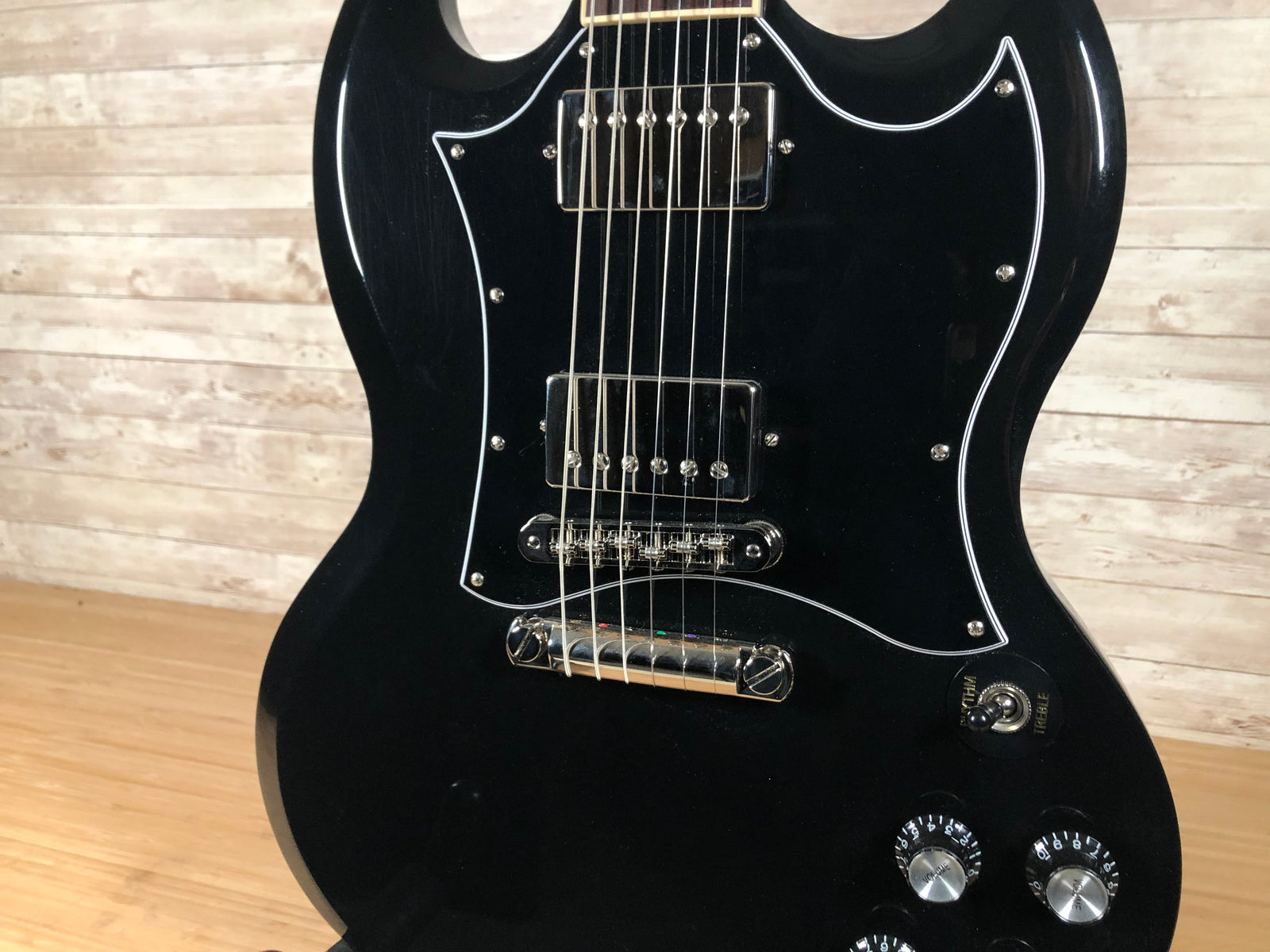 【moumon/5】Gibson SG STANDARD 2020 Gibson SG Standard Ebony 2020 Toronto, ON | Cask Music