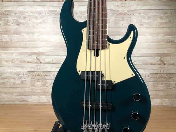 Yamaha BB435 5-String Bass