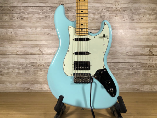 Fender Alternate Reality Sixty-Six Daphne Blue Used