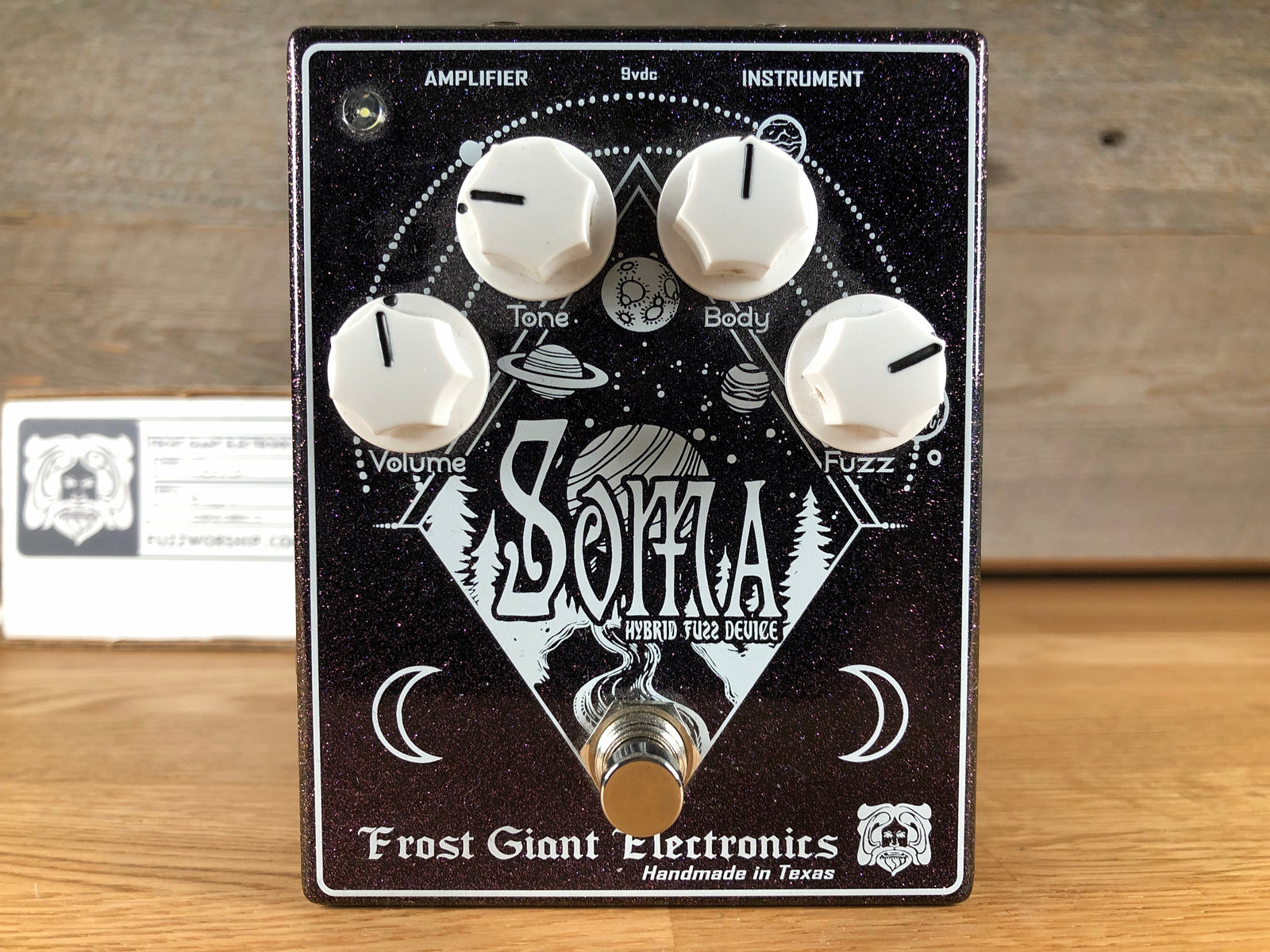 Frost Giant Electronics Soma Fuzz Toronto, ON | Cask Music Frost Giant Electronics Soma Fuzz Toronto, ON | Cask Music