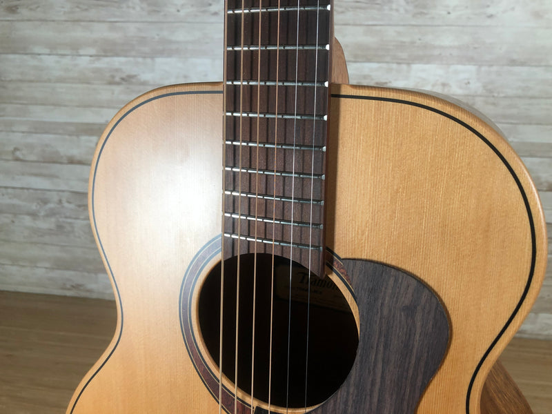 Lâg Tramontane Travel RCE Red Cedar Acoustic/Electric Used