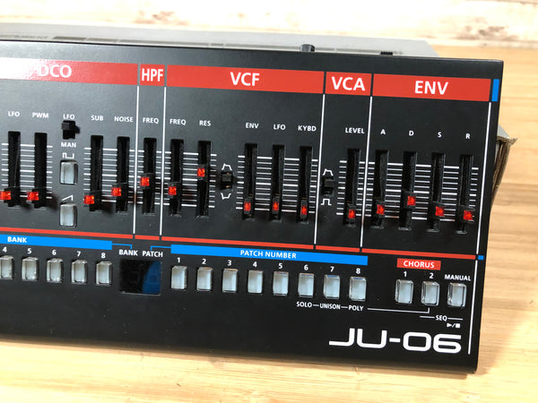 Roland JU-06 Synth Module