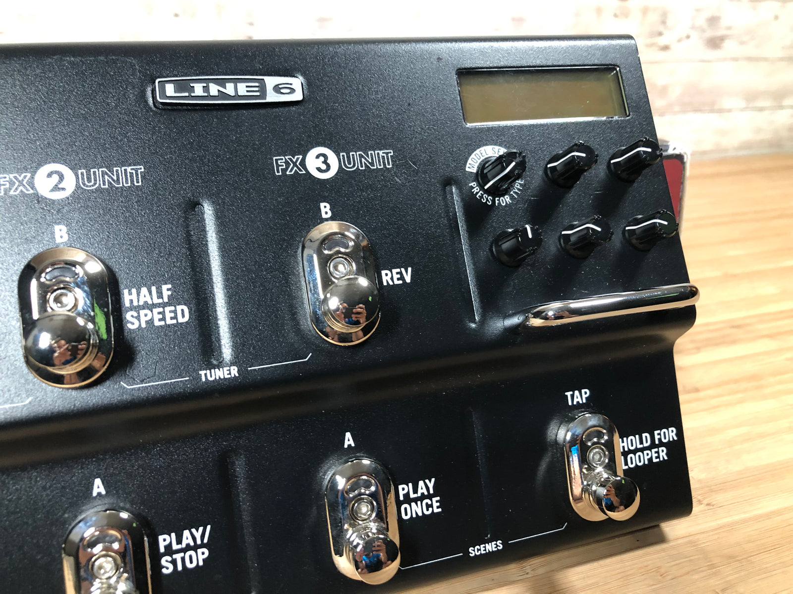 Line 6 M9 Stomp Box Modeler | Long & McQuade