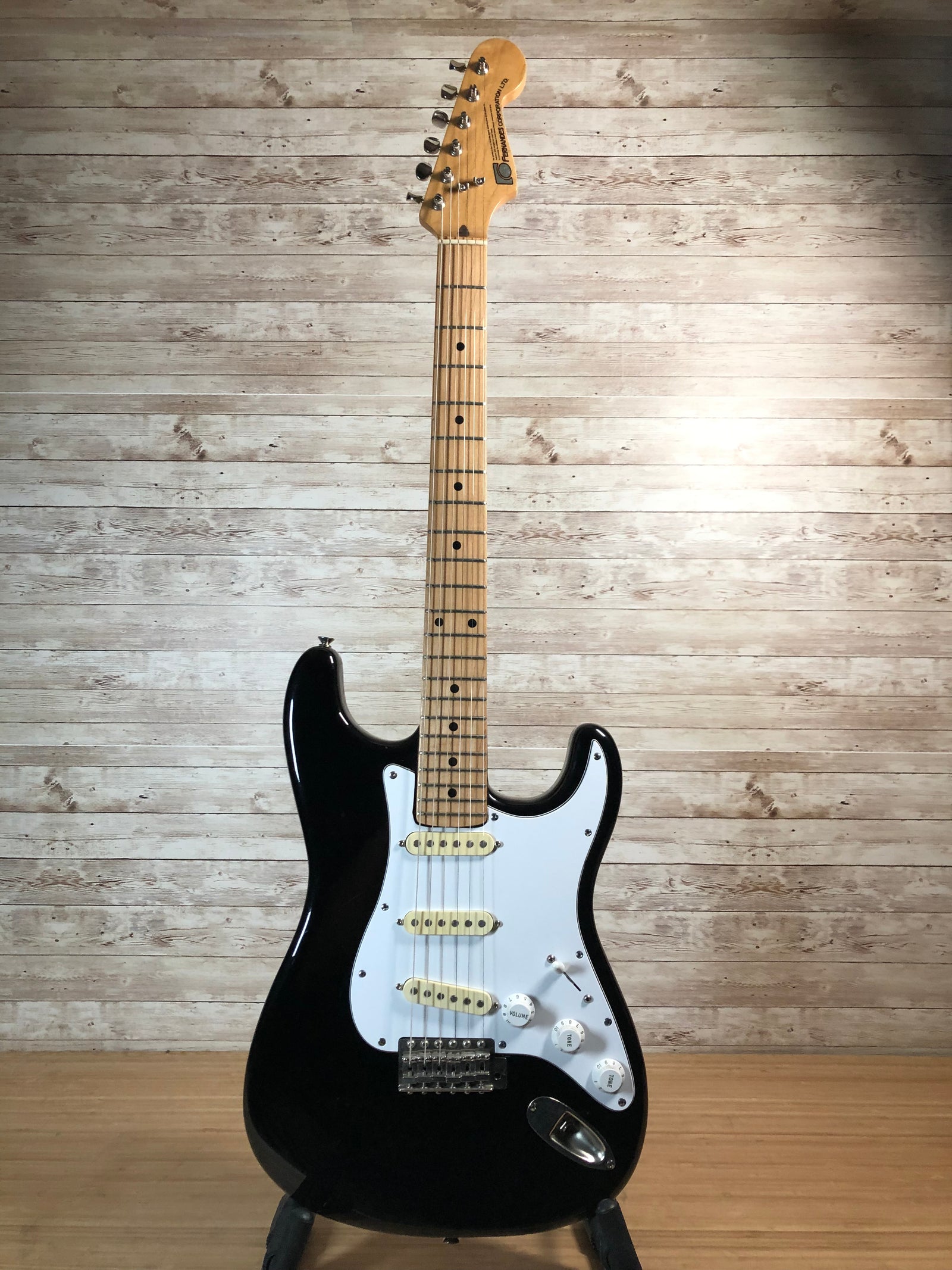 Fernandes FST Made in Japan Stratocaster Used Toronto, ON | Cask Music