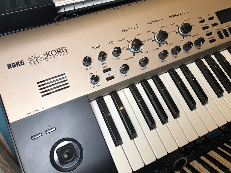 Korg KingKORG Performance Synthesizer Gold Used