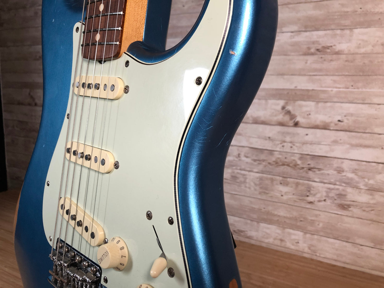 美品　fender Vintera Road Worn Stratocaster Limited Edition Vintera Road Worn '50s Stratocaster (MIM