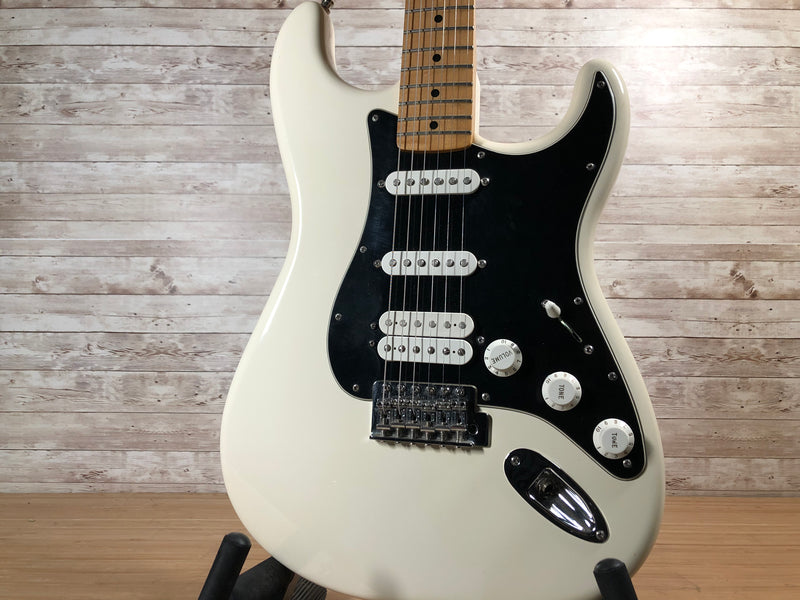 Fender MIM Stratocaster HSS 2012 Used