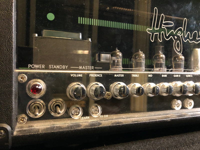 HUGHES & KETTNER TRIAMP MK1 - #8190744 - su Mercatino Musicale in HUGHES & KETTNER TRIAMP MK1 - #8190744 - su Mercatino Musicale in