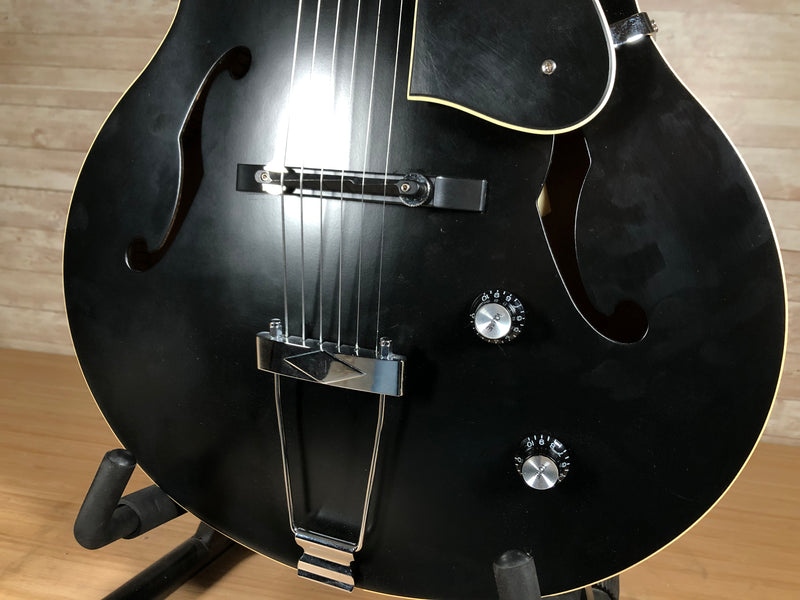 Godin 5th Ave Kingpin Archtop Used