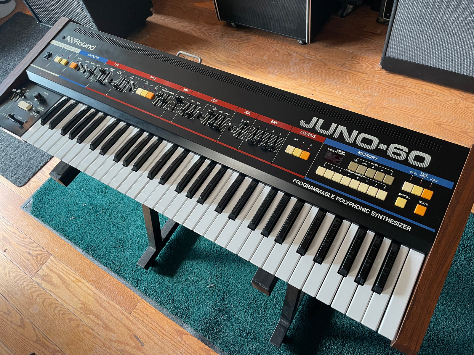 (希少) Roland JUNO 60 2023-02-2510.36.50-1_1600x.jpg