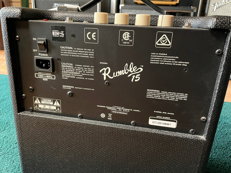 Fender Rumble 15 Bass Combo Used