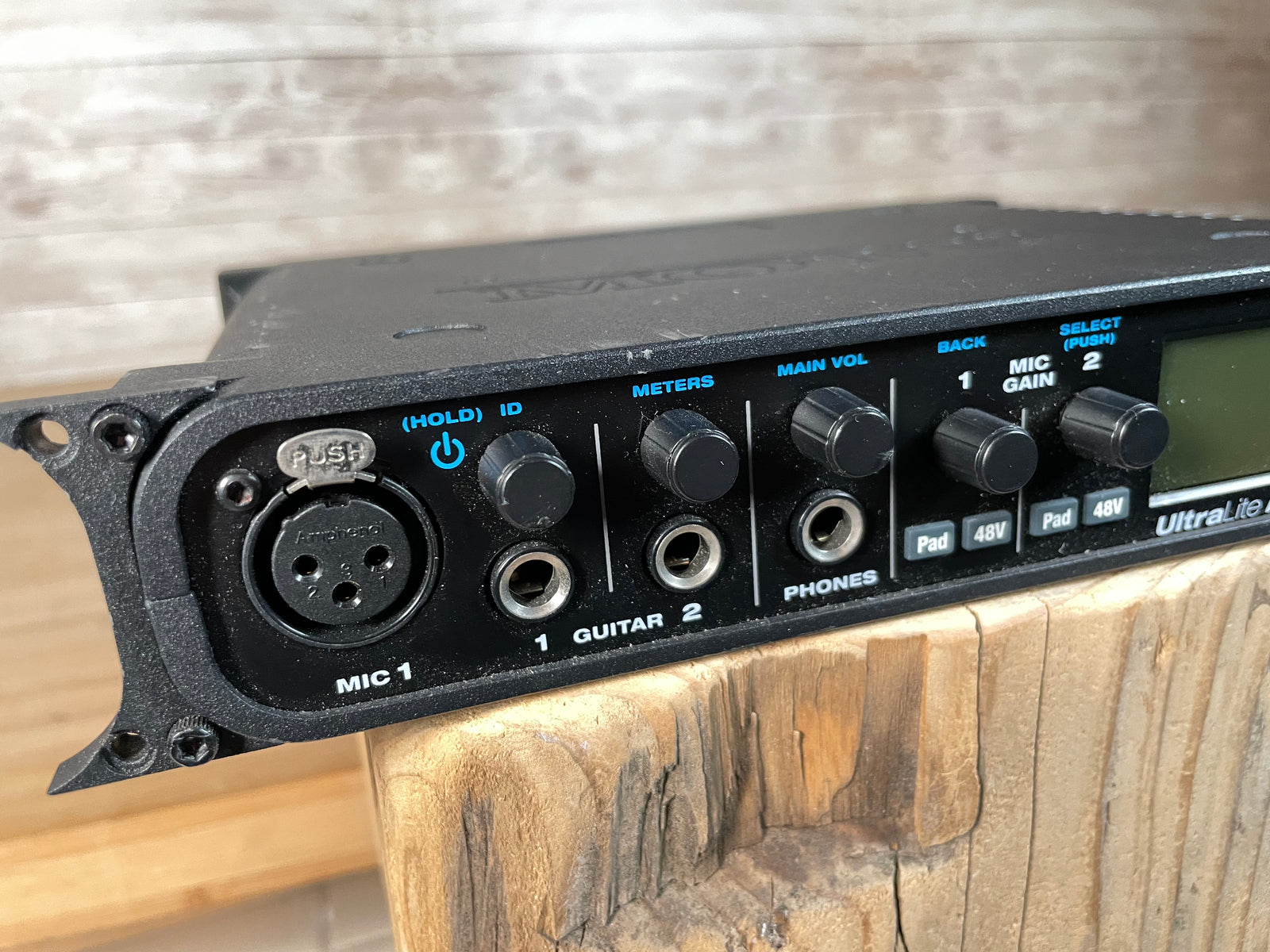 MOTU UltraLite AVB オーディオインターフェース UltraLite AVB - MOTU | 株式会社ハイ・リゾリューション
