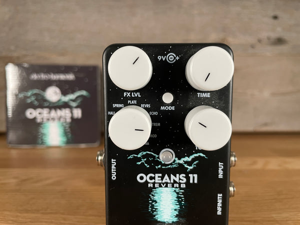 Electro-Harmonix Oceans 11