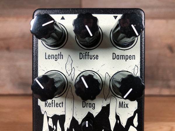 Earthquaker Devices Afterneath v3